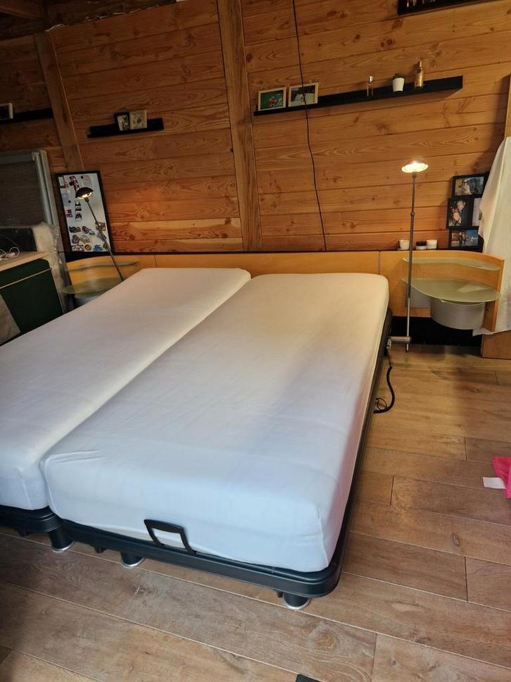 Auping Royaal 180 x 210 met achterwand, Huis en Inrichting, Slaapkamer | Boxsprings, Gebruikt, 180 cm, 210 cm, Tweepersoons, Ophalen of Verzenden