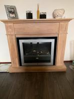 Schouw  grenen hout  elektrisch haard met afstandsbediening, Huis en Inrichting, Haarden, Ophalen, Zo goed als nieuw, Inbouwhaard