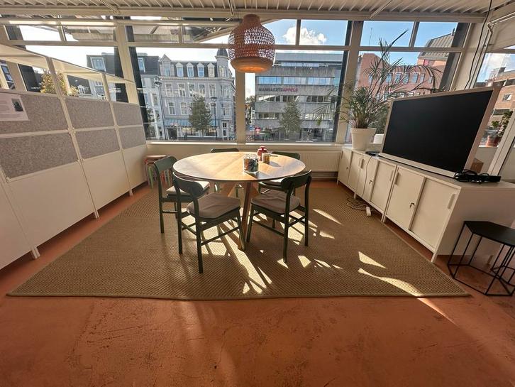 Mooi Vloerkleed, Huis en Inrichting, Stoffering | Tapijten en Kleden, Gebruikt, 200 cm of meer, Rechthoekig, Beige, Ophalen