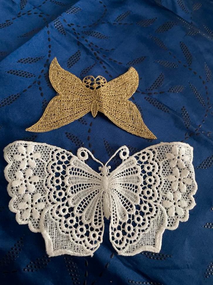 Vlinder Applicaties - Wit & Goud, Hobby en Vrije tijd, Kledingapplicaties en Hotfix, Nieuw, Overige applicaties, Ophalen of Verzenden