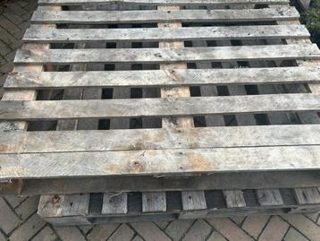 Gratis, 3 pallets beschikbaar voor biedingen