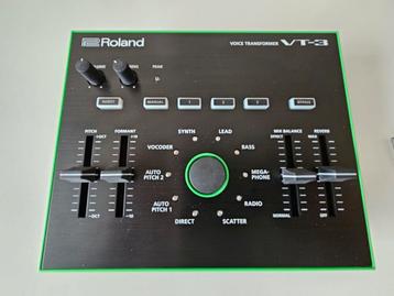 Roland  voice trancformer VT-3  met Decksaver beschikbaar voor biedingen
