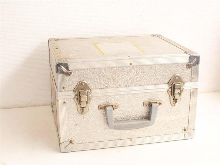 Metalen koffer opberger 28748, Sieraden, Tassen en Uiterlijk, Koffers, Gebruikt, Hard kunststof, Minder dan 50 cm, Minder dan 35 cm