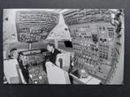 Foto van de cockpit van een KLM toestel (F879), Verzamelen, Luchtvaart en Vliegtuigspotten, Gebruikt, Ophalen of Verzenden, Kaart, Foto of Prent