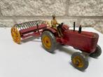 Dinky toys massey harris tractor en hayrake 3, Ophalen of Verzenden