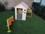 Smoby speelhuis met deurbel, hekje en bloembakken, Kinderen en Baby's, Speelgoed | Buiten | Speelhuisjes, Ophalen, Gebruikt, Kunststof
