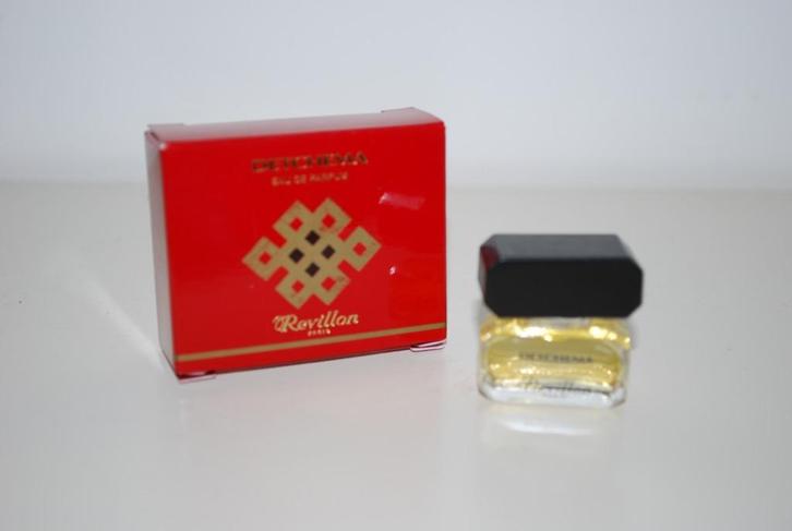Miniatuur Revillon Detchema, Verzamelen, Parfumverzamelingen, Zo goed als nieuw, Miniatuur, Gevuld, Ophalen of Verzenden