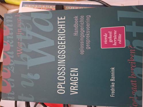 Fredrike Bannink - Oplossingsgerichte vragen Nieuw!, Boeken, Psychologie, Zo goed als nieuw, Ophalen of Verzenden