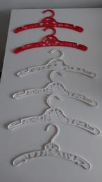 plastic hangertjes voor baby- kinderkleding, Ophalen, Gebruikt
