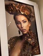 Glas schilderij vrouw, Ophalen