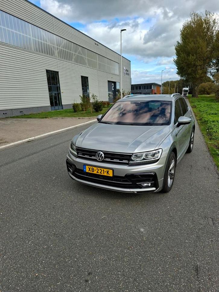 Volkswagen Tiguan R line 1.5 TSI DSG Automaat 110 kW, Auto's, Volkswagen, Particulier, Ophalen