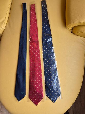 GRATIS 3 Stropdassen 1 Heineken, en 2 nieuwe in cellofaan beschikbaar voor biedingen