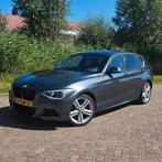 BMW 116i 1-Serie 116I  5DR 2014 Grijs, Auto's, BMW, 1-Serie, 65 €/maand, Lichtsensor, 4 cilinders