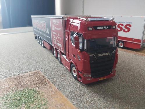 Mooie scania wsi duo pak v8 power, Hobby en Vrije tijd, Modelauto's | 1:50, Zo goed als nieuw, Bus of Vrachtwagen, Wsi, Ophalen of Verzenden