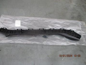 links achterbumper geleide toyota auris E 18  touring sport beschikbaar voor biedingen