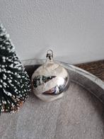 Vintage kerstbal strepen zilver 493, *, Gebruikt, *, Ophalen of Verzenden