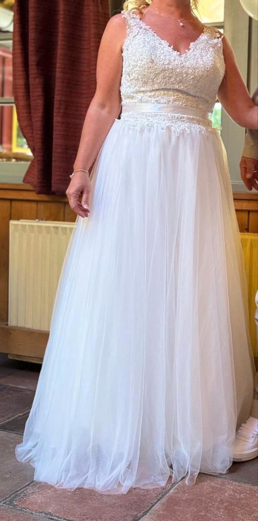 Bruidsjurk - draagmaat 38/40, Kleding | Dames, Trouwkleding en Trouwaccessoires, Zo goed als nieuw, Trouwjurk, Wit, Ophalen