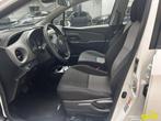 Toyota Yaris 1.5 Hybrid Dynamic | Navi | Cam | 16 inch, Euro 6, 4 cilinders, Wit, Bedrijf
