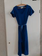 Jurk koningsblauw Absolut Cashmere maat M, Kleding | Dames, Maat 38/40 (M), Zo goed als nieuw, Onder de knie, Absolut Cashmere