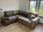 Nieuwe hoekbank Taupe kleur, Huis en Inrichting, Banken | Bankstellen, Ophalen, 250 tot 300 cm, Hoekbank, Driepersoons