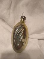 B236 oude Russische kerstbal ovaal zilver met blaadjes, Diversen, Kerst, Ophalen of Verzenden, Gebruikt