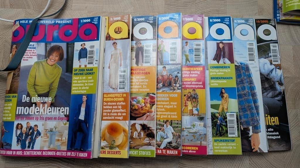 Burda Mode Tijdschriften - Jaargang 2000, Ophalen of Verzenden, Gelezen, Damesbladen