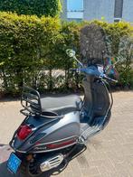 Vespa Sprint Sport 2022 - Audi-look LED verlichting!, Fietsen en Brommers, Scooters | Vespa, Ophalen, Vespa S, Zo goed als nieuw
