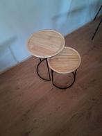 Leuke zgan bij zet tafeltjes bijna gratis, Huis en Inrichting, Tafels | Bijzettafels, 45 tot 60 cm, Minder dan 55 cm, Rond, Ophalen of Verzenden