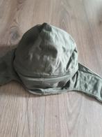 Legerpet, Ophalen, Gedragen