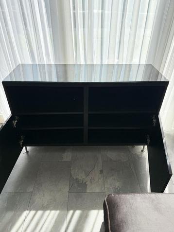 Zwart hoogglans kastje / tv meubel / dressoir