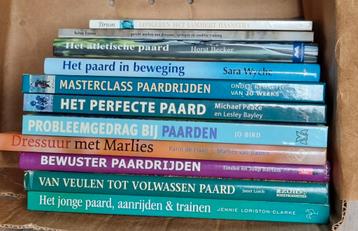 Verzameling inhoudelijk kwalitatieve paarden boeken beschikbaar voor biedingen