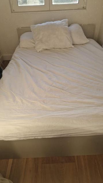 Helemaal prima bed 140x200 beschikbaar voor biedingen