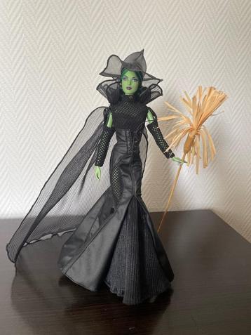 Glamour Wicked Witch of the West Barbie (2014) beschikbaar voor biedingen