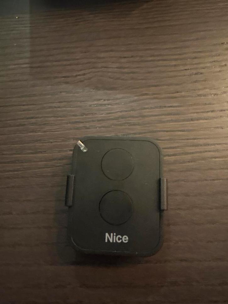 NICE afstandsbediening – 2-kanaals 10 stuks, Fietsen en Brommers, Fietsaccessoires | Fietscomputers, Nieuw, Draadloos, Ophalen of Verzenden