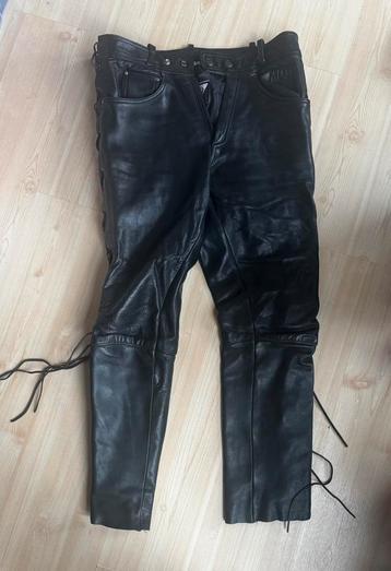 Leren motorbroek MQP 54 zeer nette staat beschikbaar voor biedingen