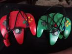 Nintendo 64 Controllers (Rood & Groen), Spelcomputers en Games, Ophalen of Verzenden, Gebruikt, Met 2 controllers