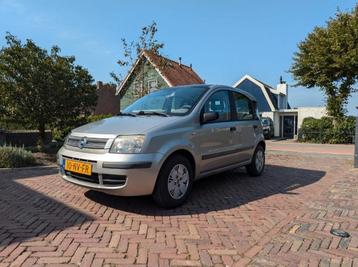 Fiat Panda 1.2 2004 Grijs met panoramisch dak!  beschikbaar voor biedingen