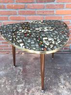 Vintage XL driehoek bijzettafel mozaïek tripod jaren 50/60, 45 tot 60 cm, Vintage, Zo goed als nieuw, Overige vormen