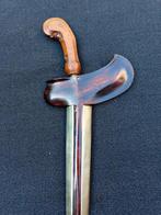 Keris kris krissen, Ophalen of Verzenden