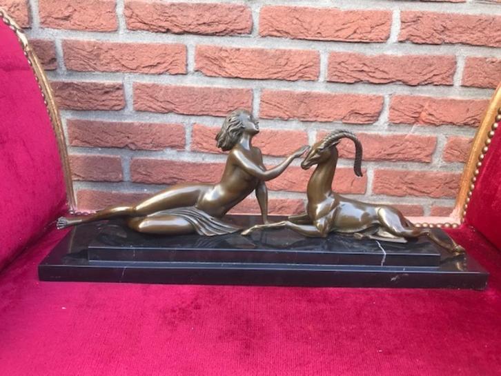 bronzen topbeeld, amazone met antilope, Antiek en Kunst, Antiek | Koper en Brons, Brons, Ophalen of Verzenden