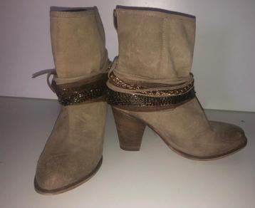 Manfield beige suede cowboy enkel maat 37 beschikbaar voor biedingen