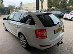 Skoda OCTAVIA Combi 1.2 TSI xenon camera keyless carplay, Auto's, Skoda, Automaat, Gebruikt, Euro 6, 4 cilinders