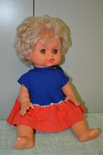 Mooie GA-DEA pop met originele kleding NR 5197, Verzamelen, Poppen, Ophalen of Verzenden, Gebruikt, Pop