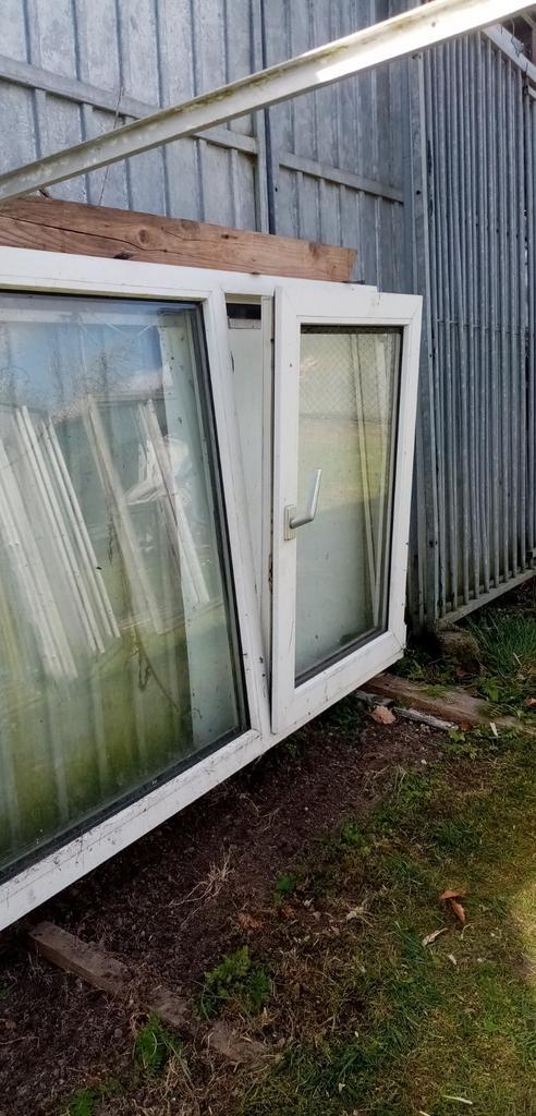 Kozijnen, Doe-het-zelf en Verbouw, Kozijnen en Schuifpuien, Gebruikt, Raamkozijn, Kunststof, Ophalen