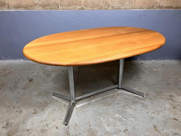 Vintage Eettafel Ovaal Chroom Massief Eiken, Huis en Inrichting, Tafels | Eettafels, Gebruikt, 100 tot 150 cm, Vier personen, Ovaal