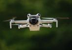 DJI Mini 4 Pro Fly More Combo - Garantie & Care Refresh, Audio, Tv en Foto, Drones, Ophalen of Verzenden, Zo goed als nieuw