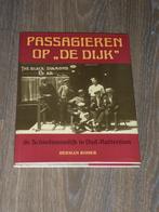 PASSAGIEREN OP "DE DIJK" - HERMAN ROMER, Boeken, Tijdschriften en Kranten, Verzenden, Zo goed als nieuw, Overige typen