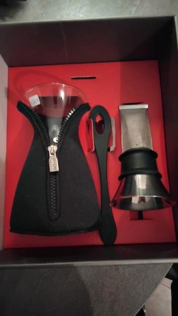 Eva Solo CafeSolo Coffeemaker en lepel beschikbaar voor biedingen