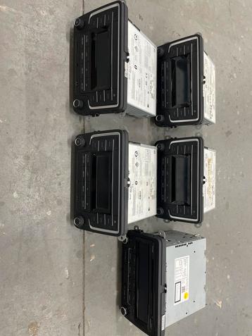 VW Transporter Autoradio's - Partij van 5 beschikbaar voor biedingen