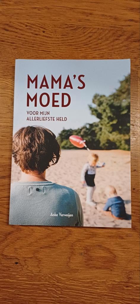 Anke Verweijen - Mama's moed, Boeken, Overige Boeken, Zo goed als nieuw, Ophalen of Verzenden